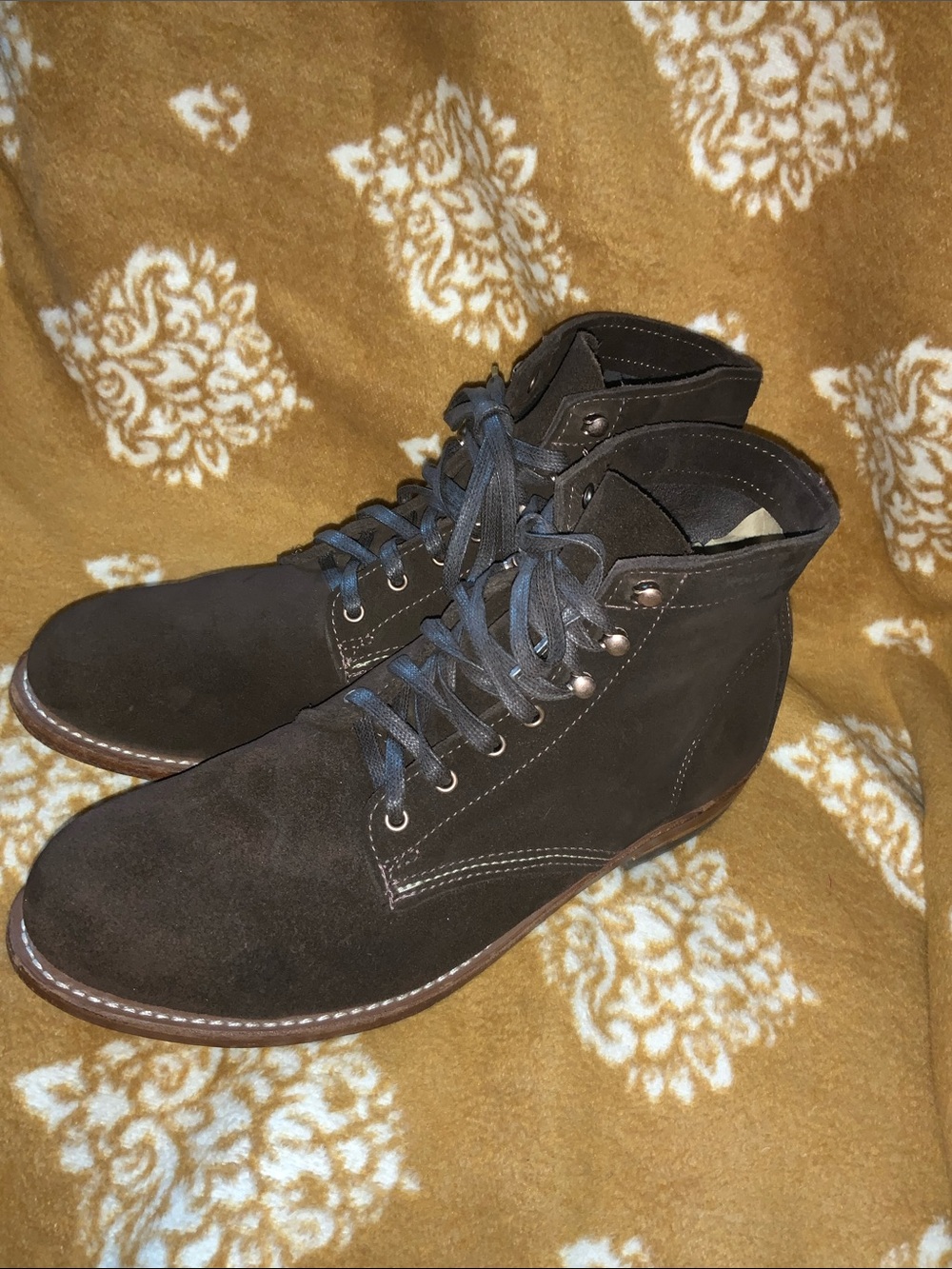Wolverine 1000 Mile Brown Suede leather Boots. In good condition. Sz. 11D. USA. - Picture 6 of 12